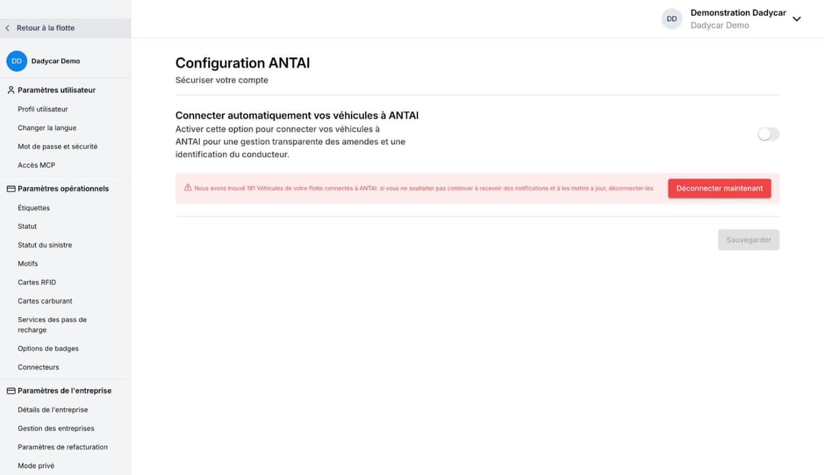 La page Configuration ANTAI : l'interrupteur Connecter automatiquement vos véhicules à ANTAI, le nombre de véhicules déjà connectés, le bouton Déconnecter maintenant et le bouton Sauvegarder