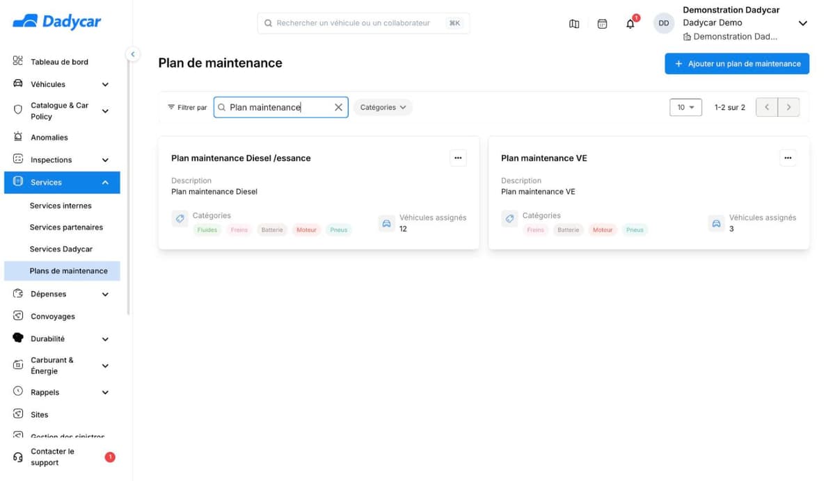 L'écran Plan de maintenance après une recherche : le bouton Ajouter un plan de maintenance, la barre de recherche et le filtre Catégories, puis deux plans sous forme de cartes — « Plan maintenance Diesel / essence » avec ses catégories Fluides, Freins, Batterie, Moteur et Pneus et 12 véhicules assignés, et « Plan maintenance VE » avec 3 véhicules.
